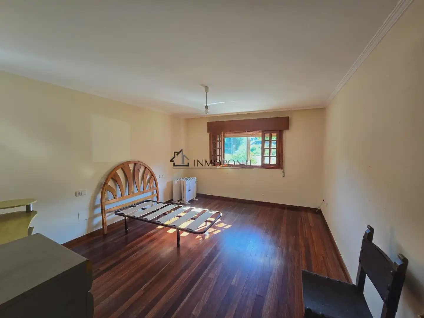 3 Zimmer Haus zu vermieten in Vilaboa mit Garage - 1.000 € (Ref: 9932554)
