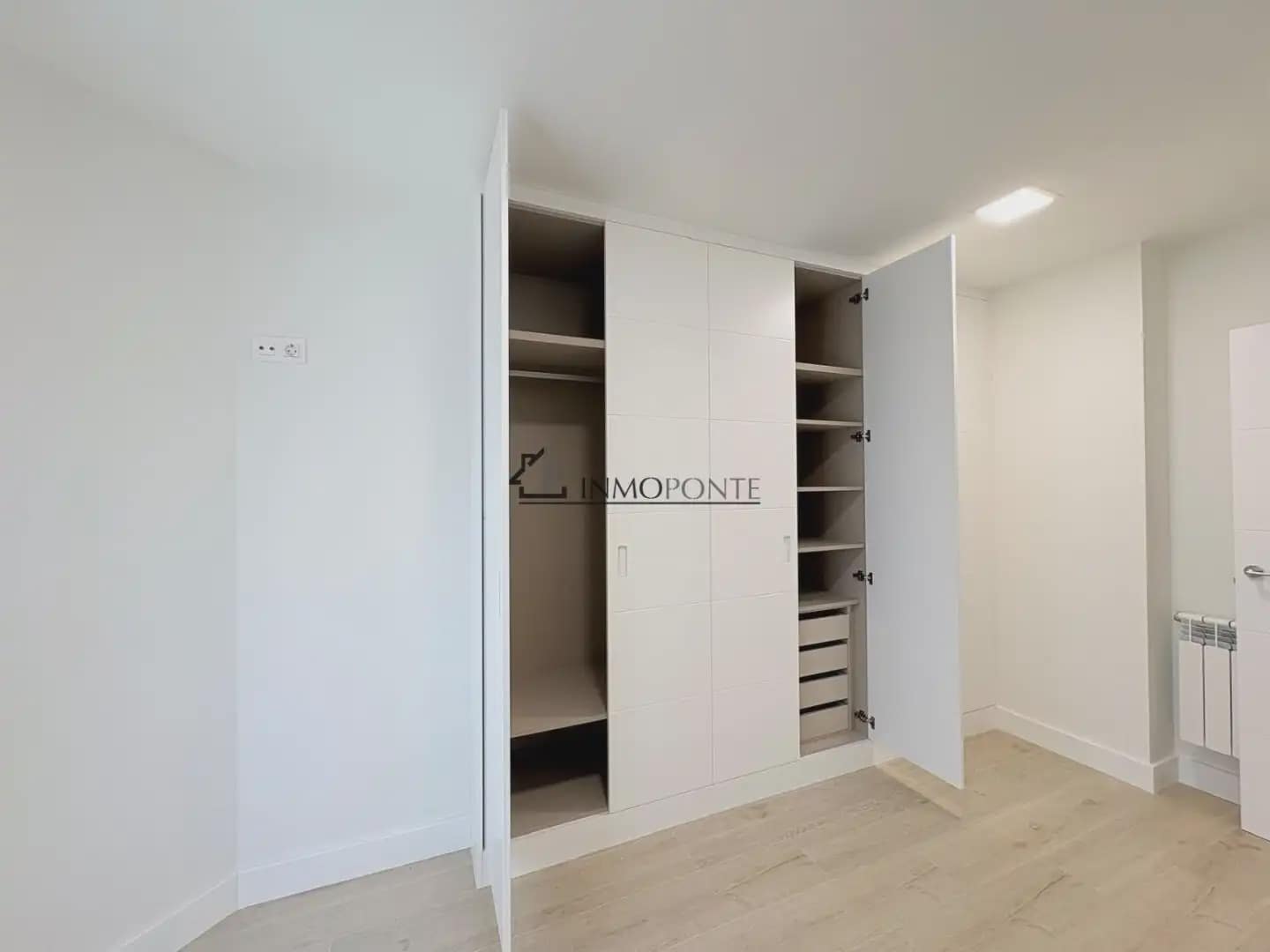 2 camera da letto Appartamento da affittare in Pontevedra citta - 950 € (Rif: 9993619)