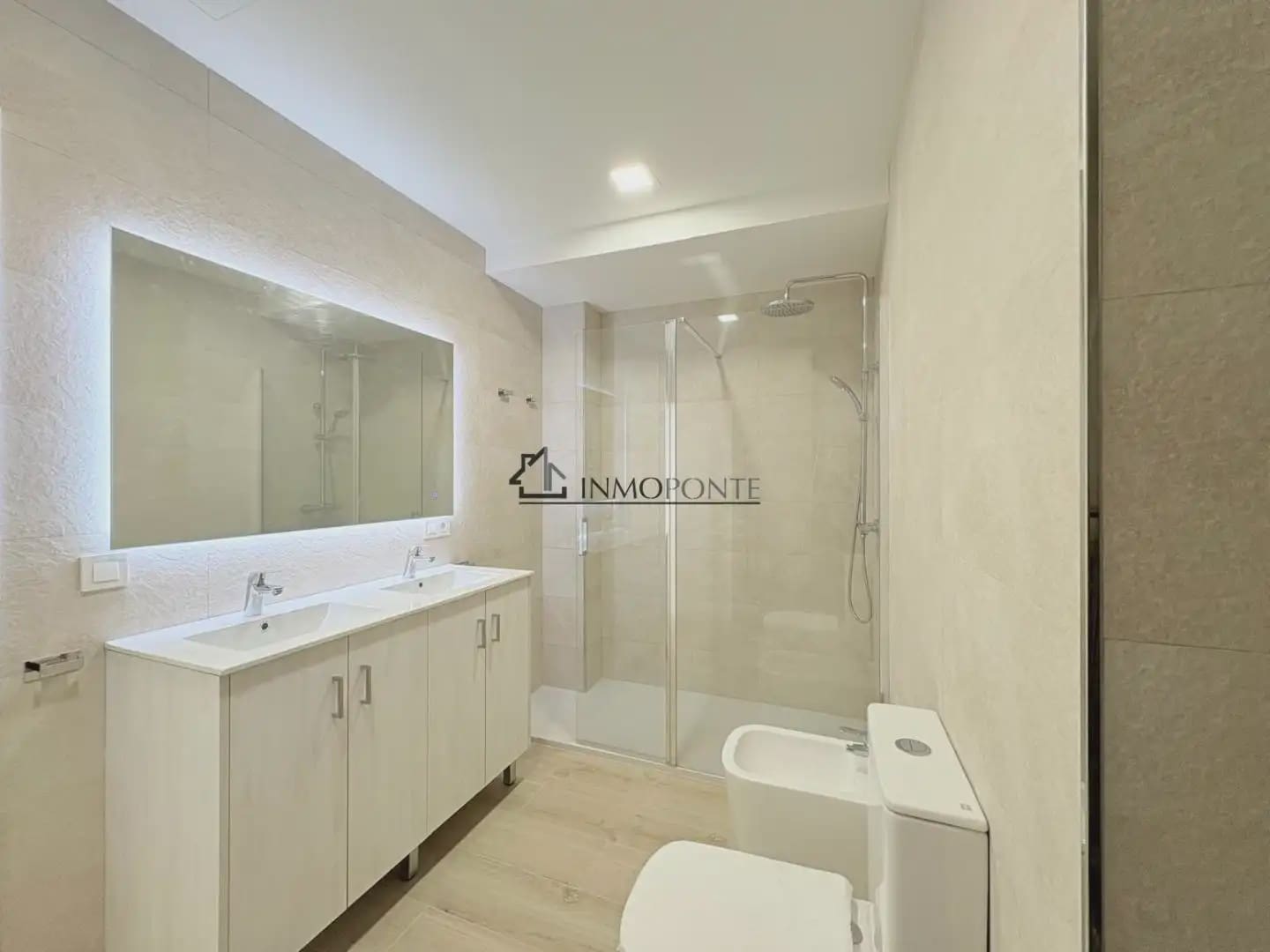 2 camera da letto Appartamento da affittare in Pontevedra citta - 950 € (Rif: 9993619)