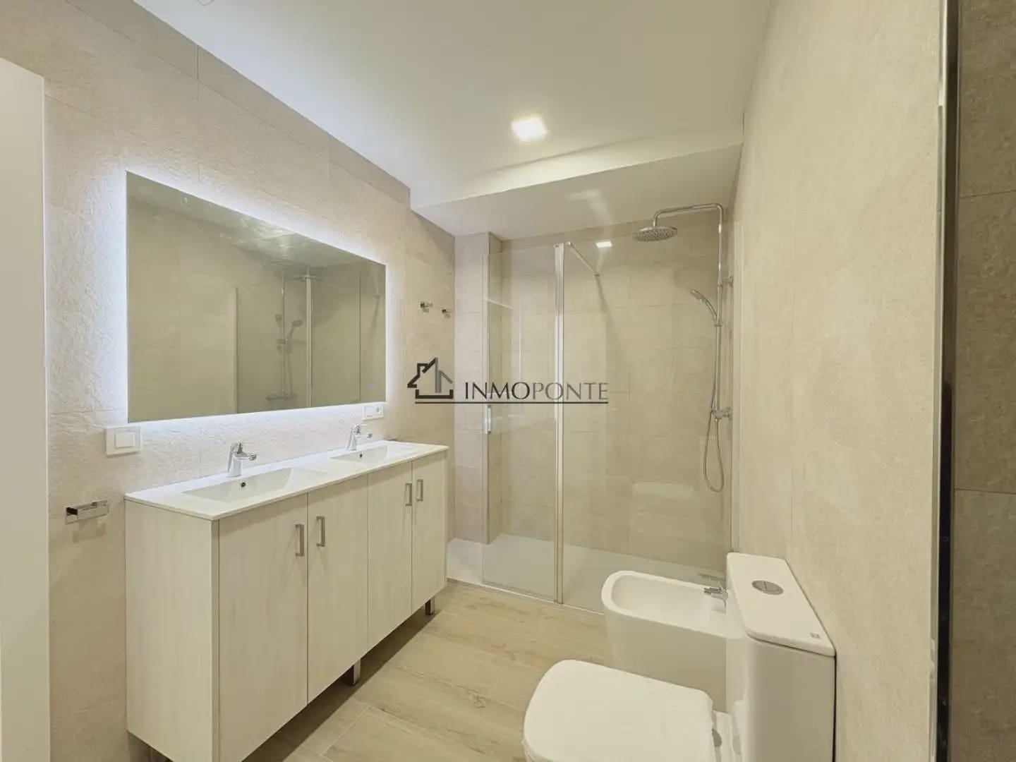 2 camera da letto Appartamento da affittare in Pontevedra citta - 950 € (Rif: 9993619)