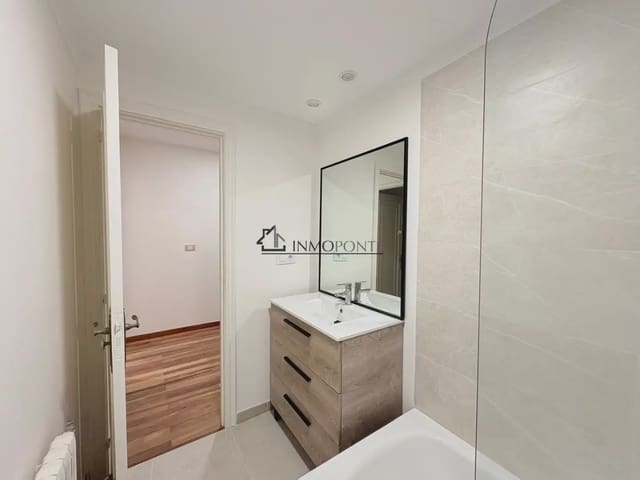 4 soverom Leilighet til leie i Pontevedra by - € 1 200 (Ref: 9993660)