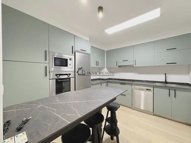 4 soverom Leilighet til leie i Pontevedra by - € 1 200 (Ref: 9993660)