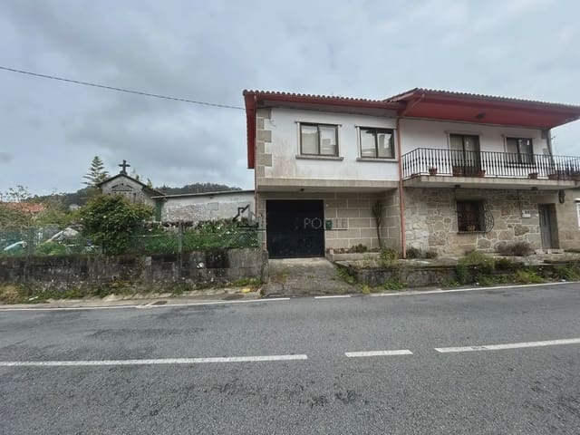 Chalet de 5 habitaciones en Poio en venta con garaje - 250.000 € (Ref: 9993661)