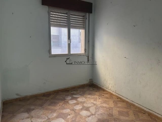 5 sovrum Hus till salu i Pontevedra stad - 220 000 € (Ref: 9999089)