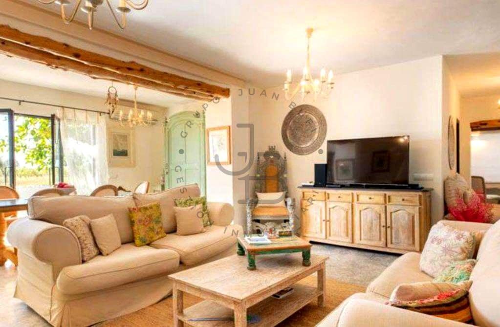 4 bedroom Villa for sale in San Jose / Sant Josep de Sa Talaia with pool - € 2,300,000 (Ref: 8941744)