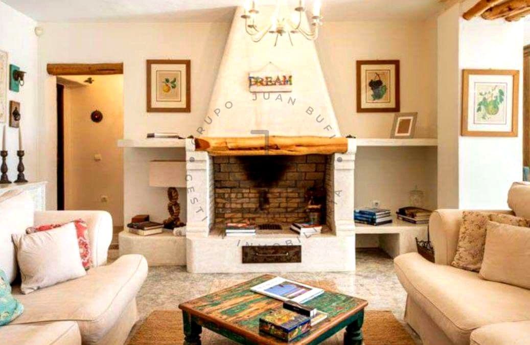 4 bedroom Villa for sale in San Jose / Sant Josep de Sa Talaia with pool - € 2,300,000 (Ref: 8941744)