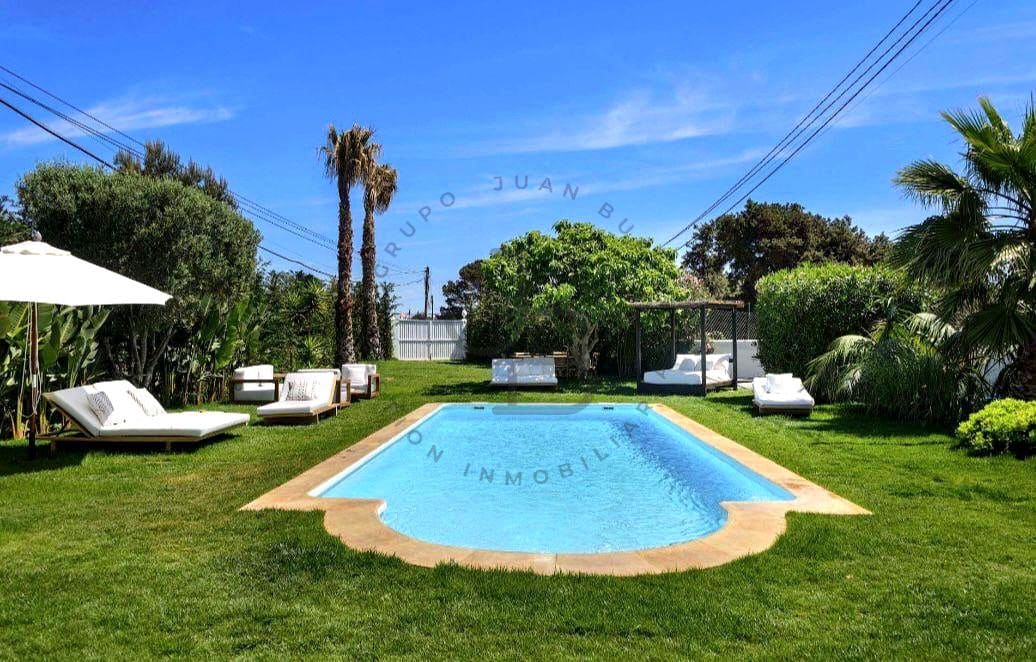 4 bedroom Villa for sale in San Jose / Sant Josep de Sa Talaia with pool - € 2,300,000 (Ref: 8941744)