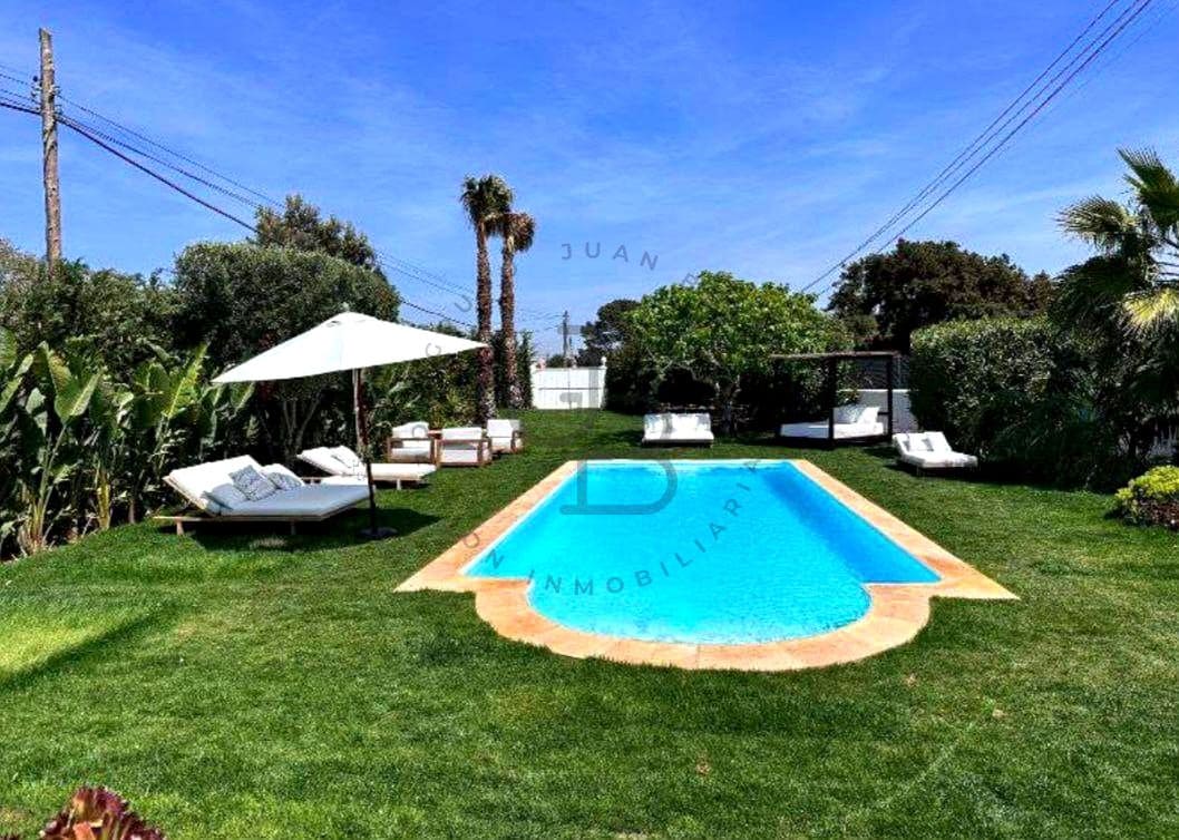 4 bedroom Villa for sale in San Jose / Sant Josep de Sa Talaia with pool - € 2,300,000 (Ref: 8941744)