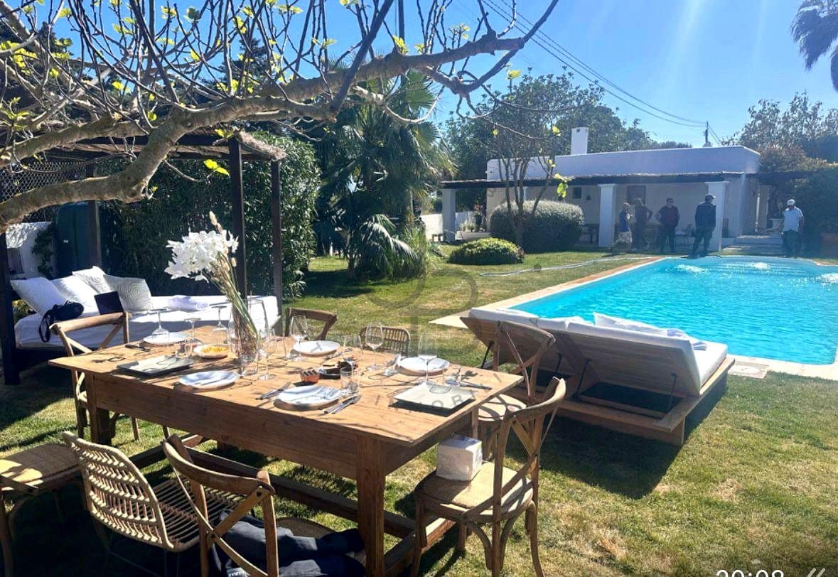 4 bedroom Villa for sale in San Jose / Sant Josep de Sa Talaia with pool - € 2,300,000 (Ref: 8941744)