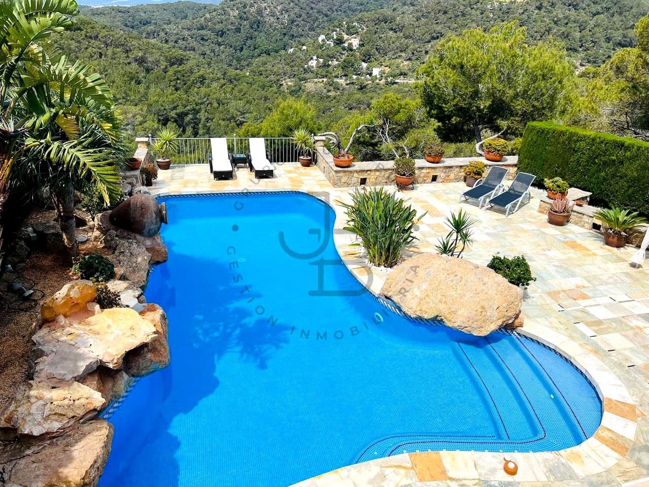 3 soveværelse Villa til salg i Roca Llisa med swimmingpool garage - € 2.595.000 (Ref: 8941745)