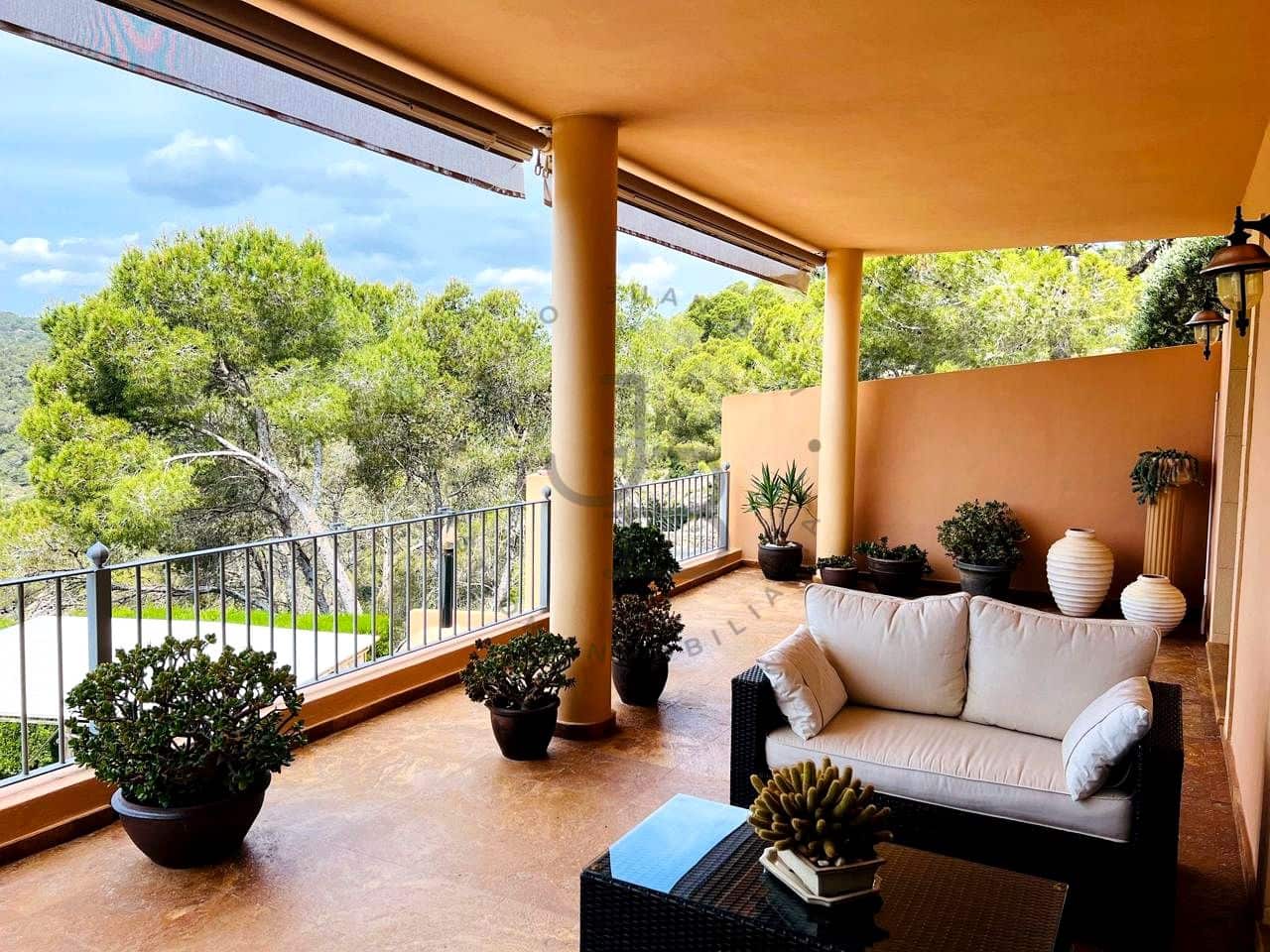 3 soveværelse Villa til salg i Roca Llisa med swimmingpool garage - € 2.595.000 (Ref: 8941745)