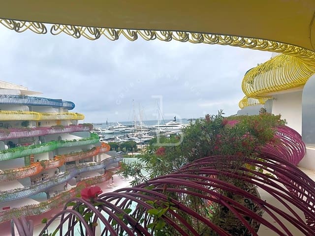 2 bedroom Flat for sale in Ibiza / Eivissa town with pool garage - € 995,000 (Ref: 8947501)