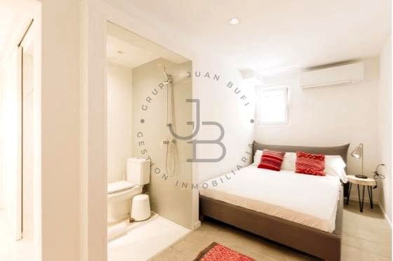 5 soveværelse Villa til leje i Santa Eulalia / Santa Eularia med swimmingpool garage - € 10.850 (Ref: 8989880)