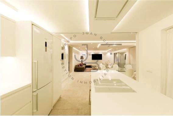 5 soveværelse Villa til leje i Santa Eulalia / Santa Eularia med swimmingpool garage - € 10.850 (Ref: 8989880)