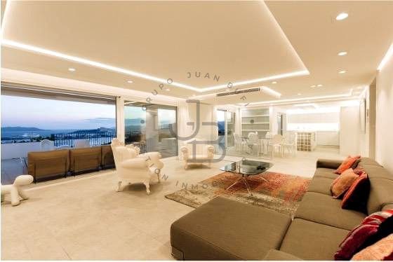 Villa/Maison de 5 chambres à louer à Santa Eulalia / Santa Eularia avec piscine garage - 10 850 € (Ref: 8989880)