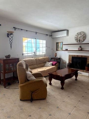 3 soverom Villa til leie i Ibiza by med svømmebasseng - € 5 500 (Ref: 9002612)