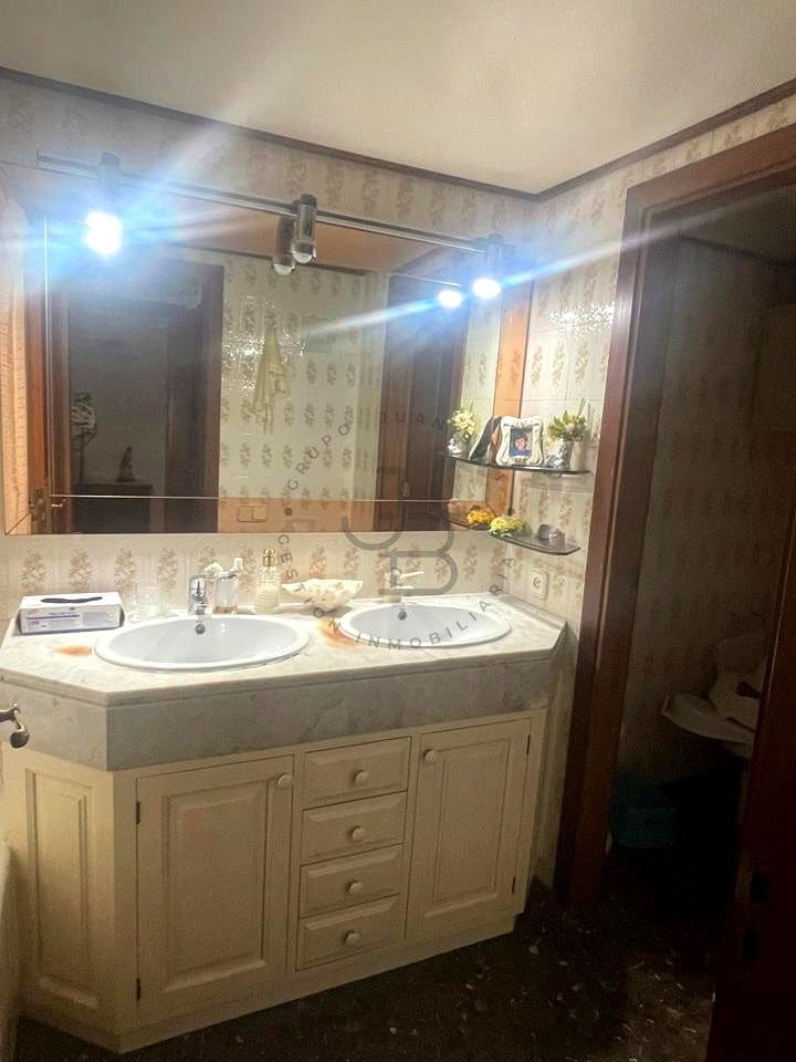 4 bedroom Flat for sale in Ibiza / Eivissa town with garage - € 750,000 (Ref: 9113525)