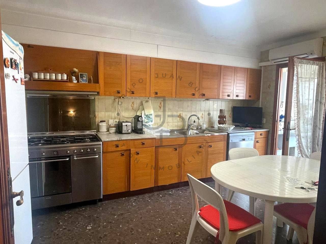 4 bedroom Flat for sale in Ibiza / Eivissa town with garage - € 750,000 (Ref: 9113525)