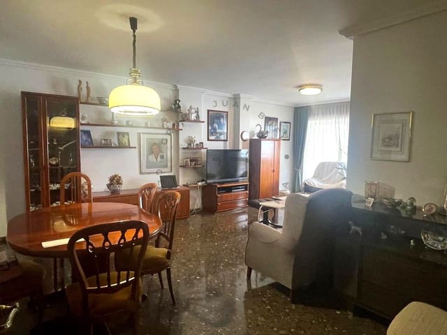 4 bedroom Flat for sale in Ibiza / Eivissa town with garage - € 750,000 (Ref: 9113525)