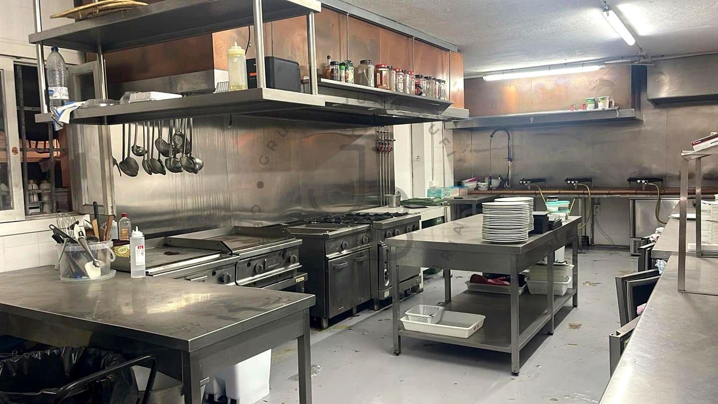 4 slaapkamer Villa te huur in San Jose / Sant Josep de Sa Talaia - € 12.000 (Ref: 9305169)