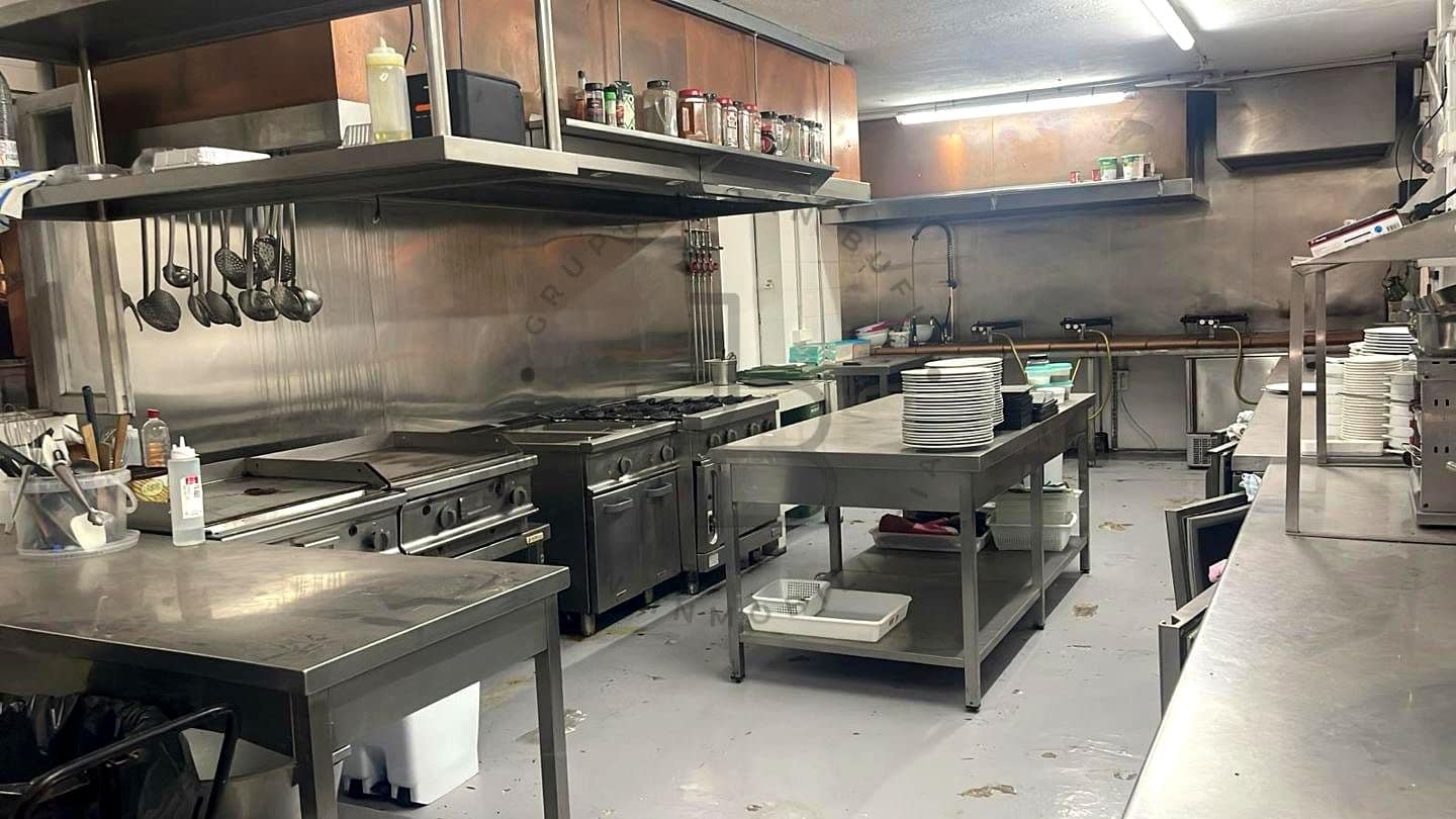 4 slaapkamer Villa te huur in San Jose / Sant Josep de Sa Talaia - € 12.000 (Ref: 9305169)