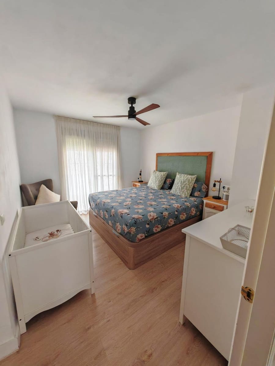 5 soverom Rekkehus til salgs i Marbella med garasje - € 629 000 (Ref: 10095627)