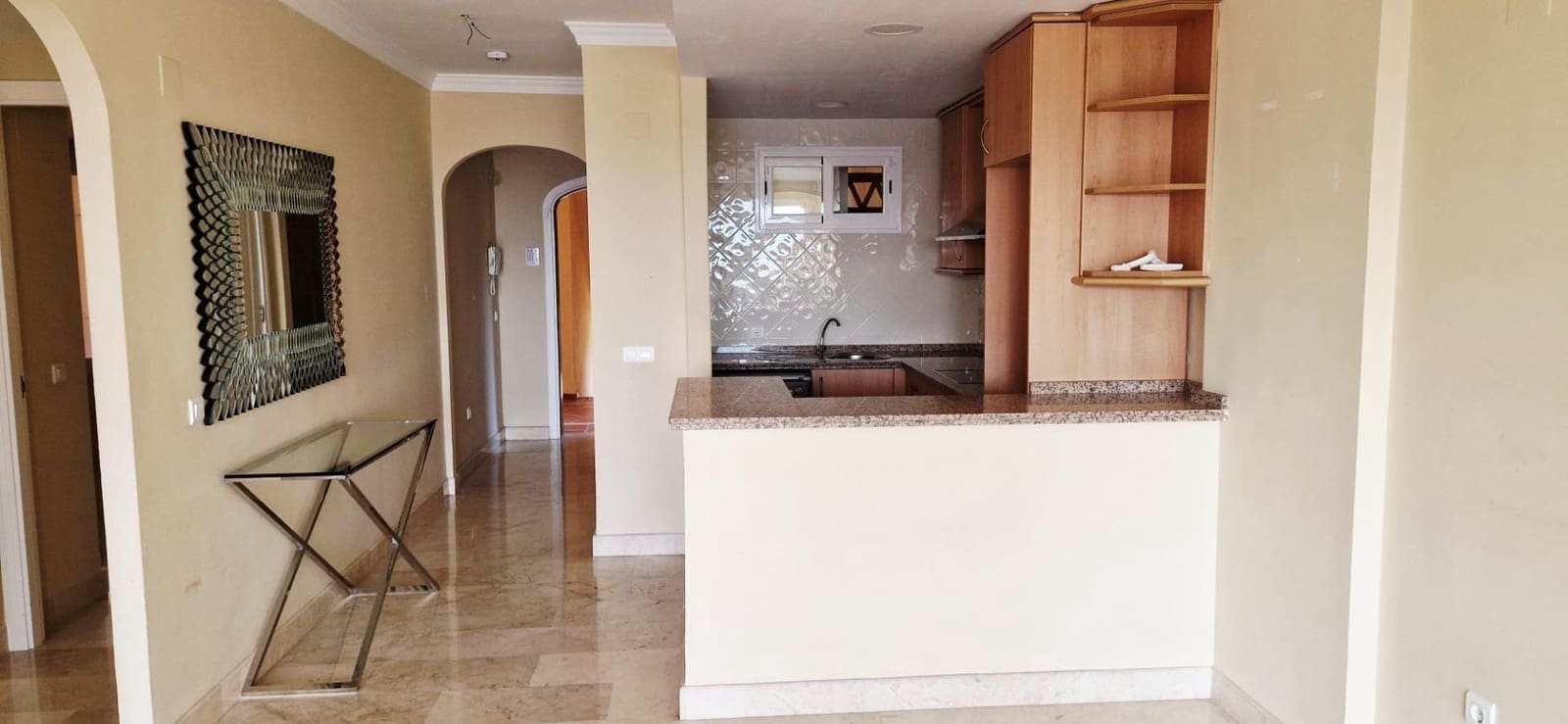 2 soverom Leilighet til salgs i Elviria med svømmebasseng - € 425 000 (Ref: 10095628)