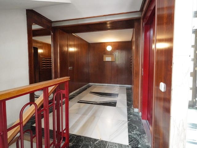 Ático de 4 habitaciones en Málaga ciudad en venta - 420.000 € (Ref: 10098483)