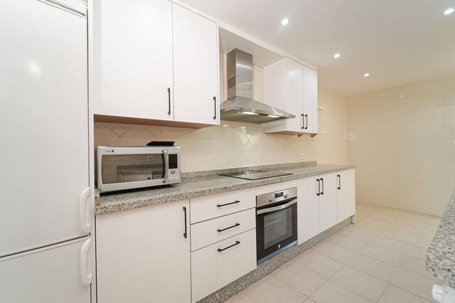 2 chambre Appartement à vendre à Elviria, Marbella avec piscine - 450 000 € (Ref: 10098484)