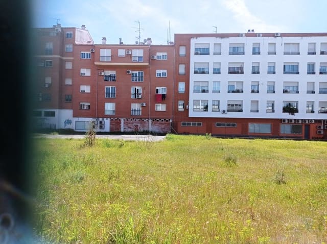Commercieel te huur in Avenida Elvas, Badajoz stad - € 195 (Ref: 10098487)