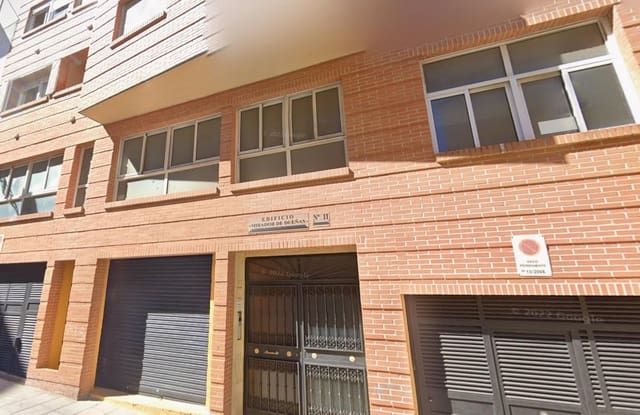 Kaupallinen myytävänä paikassa Ceuta - 335 000 € (Ref: 10098491)