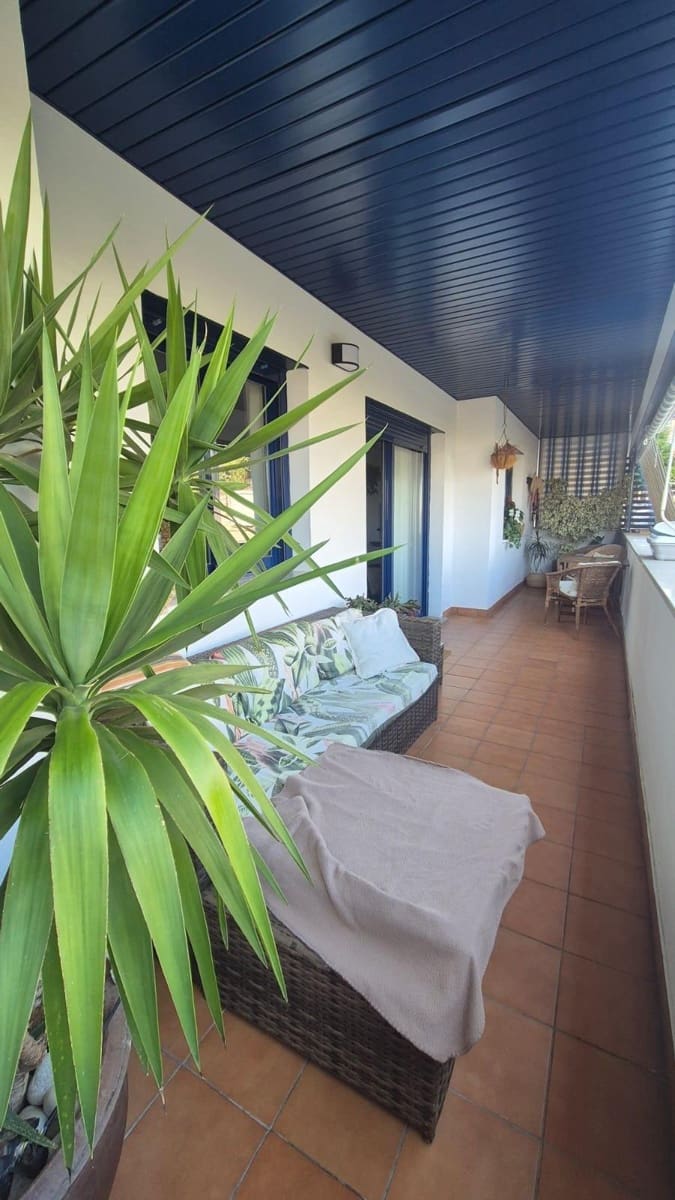 3 bedroom Apartment for sale in Estepona with pool garage - € 499,500 (Ref: 10147200)