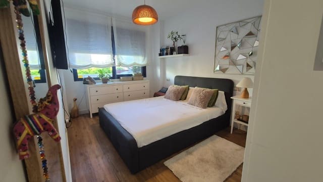 Apartamento de 3 habitaciones en Puerto de Estepona, Estepona en venta con piscina garaje - 499.500 € (Ref: 10147200)