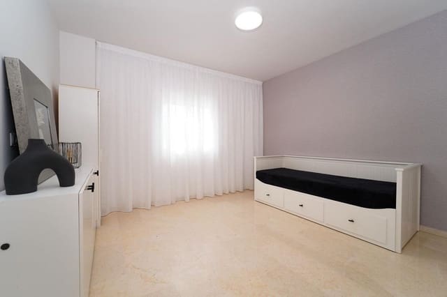 2 sovrum Takvåning till salu i Elviria, Marbella med pool - 415 000 € (Ref: 10150381)
