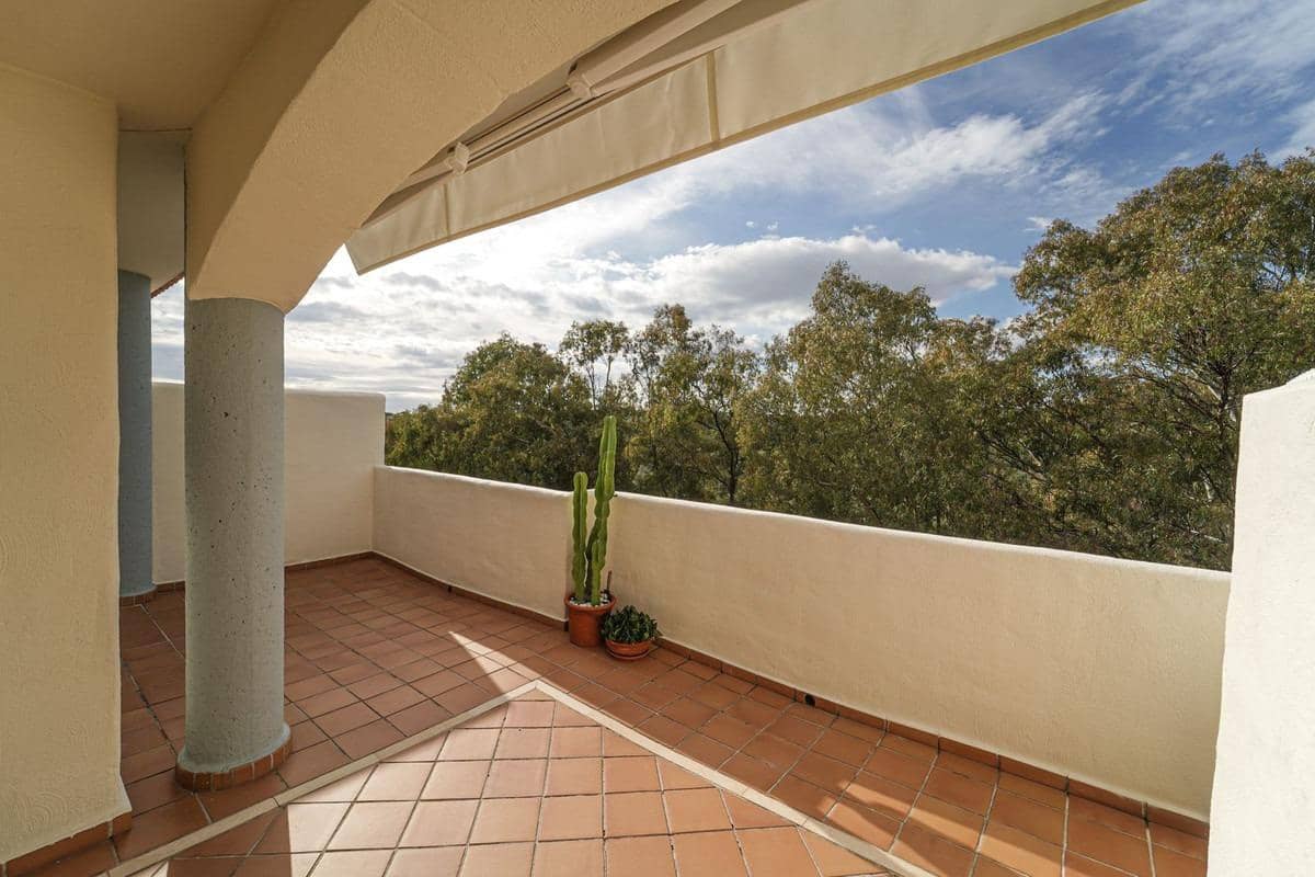 2 sovrum Takvåning till salu i Elviria med pool - 415 000 € (Ref: 10150381)