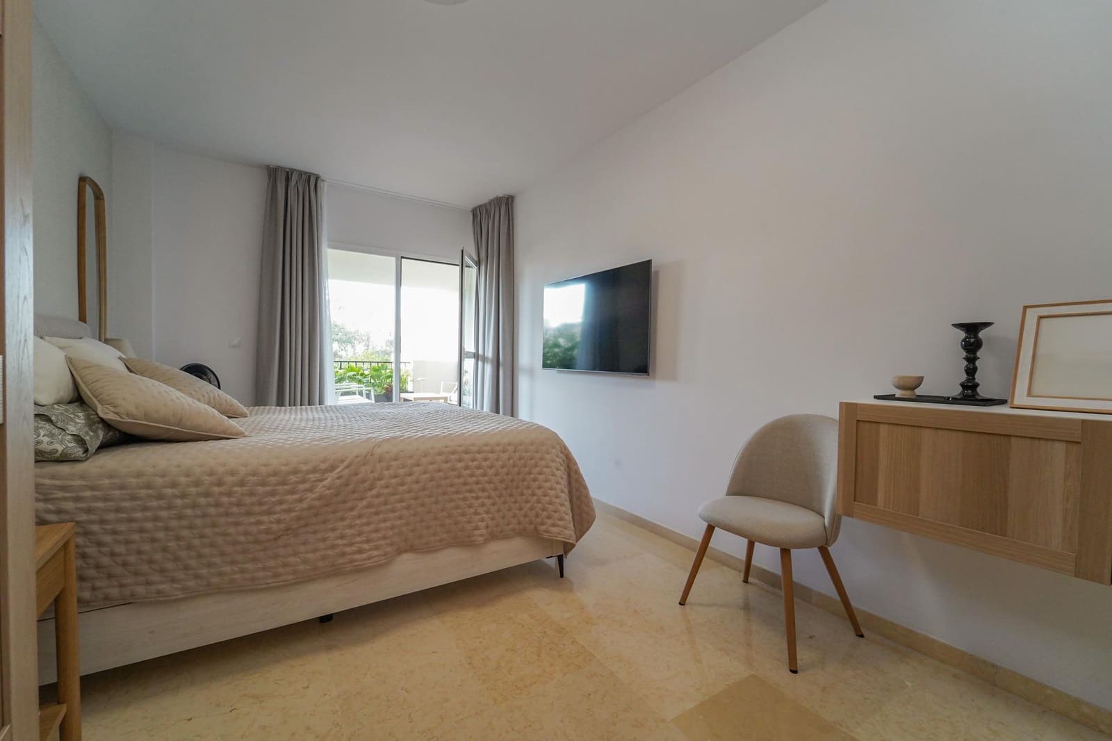 3 soverom Leilighet til salgs i Elviria med svømmebasseng garasje - € 440 000 (Ref: 10150382)