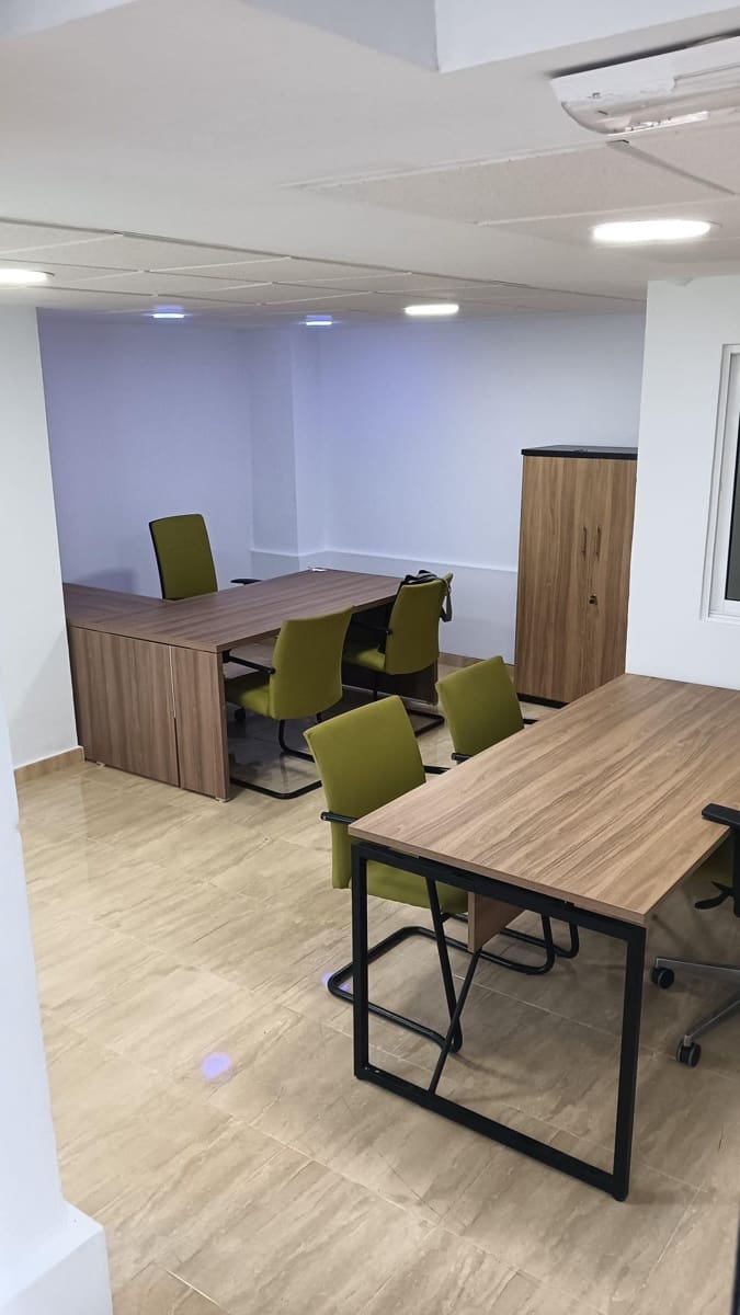 Commercial for rent in Ceuta - € 550 (Ref: 10150384)