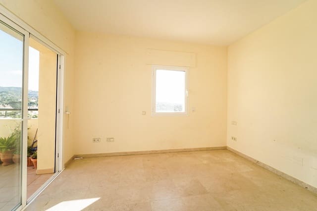 3 quarto Penthouse para venda em Elviria, Marbella com piscina garagem - 920 000 € (Ref: 10150385)