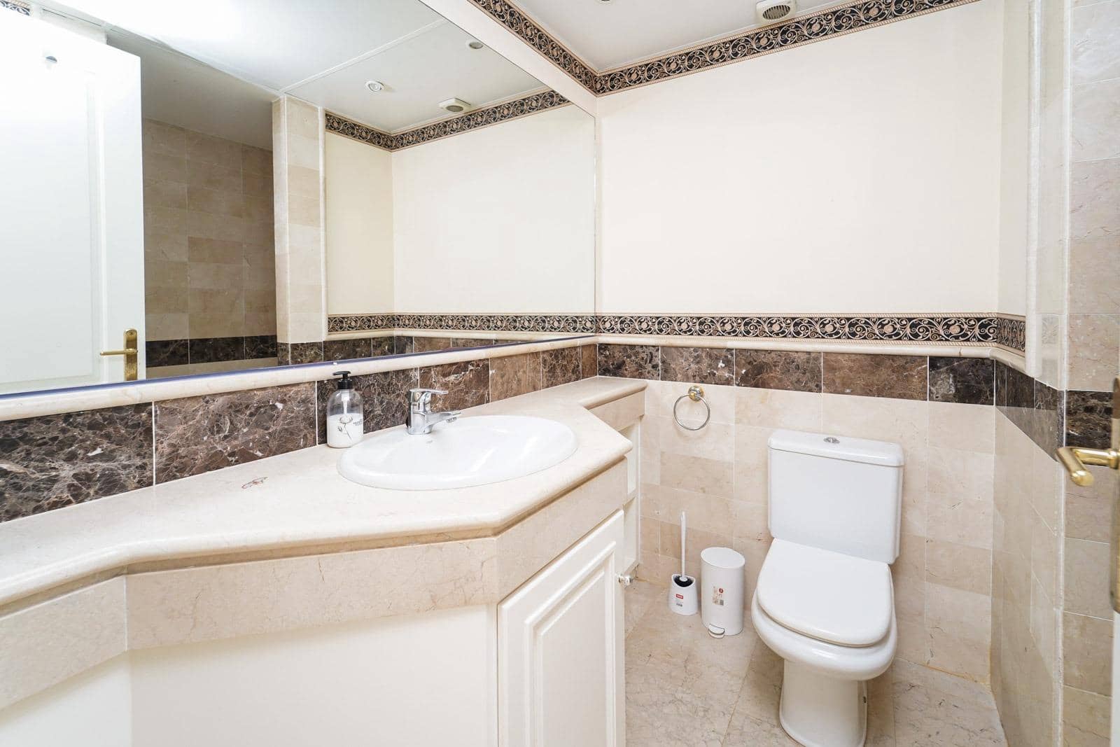 3 quarto Penthouse para venda em Elviria com piscina garagem - 920 000 € (Ref: 10150385)