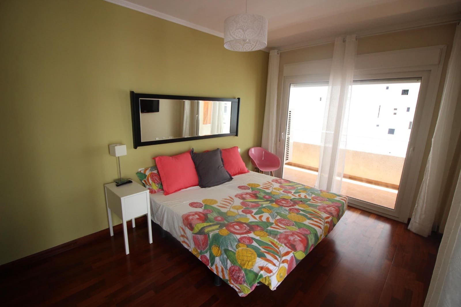 Piso de 3 habitaciones en Marbella en venta con garaje - 572.400 € (Ref: 10150386)