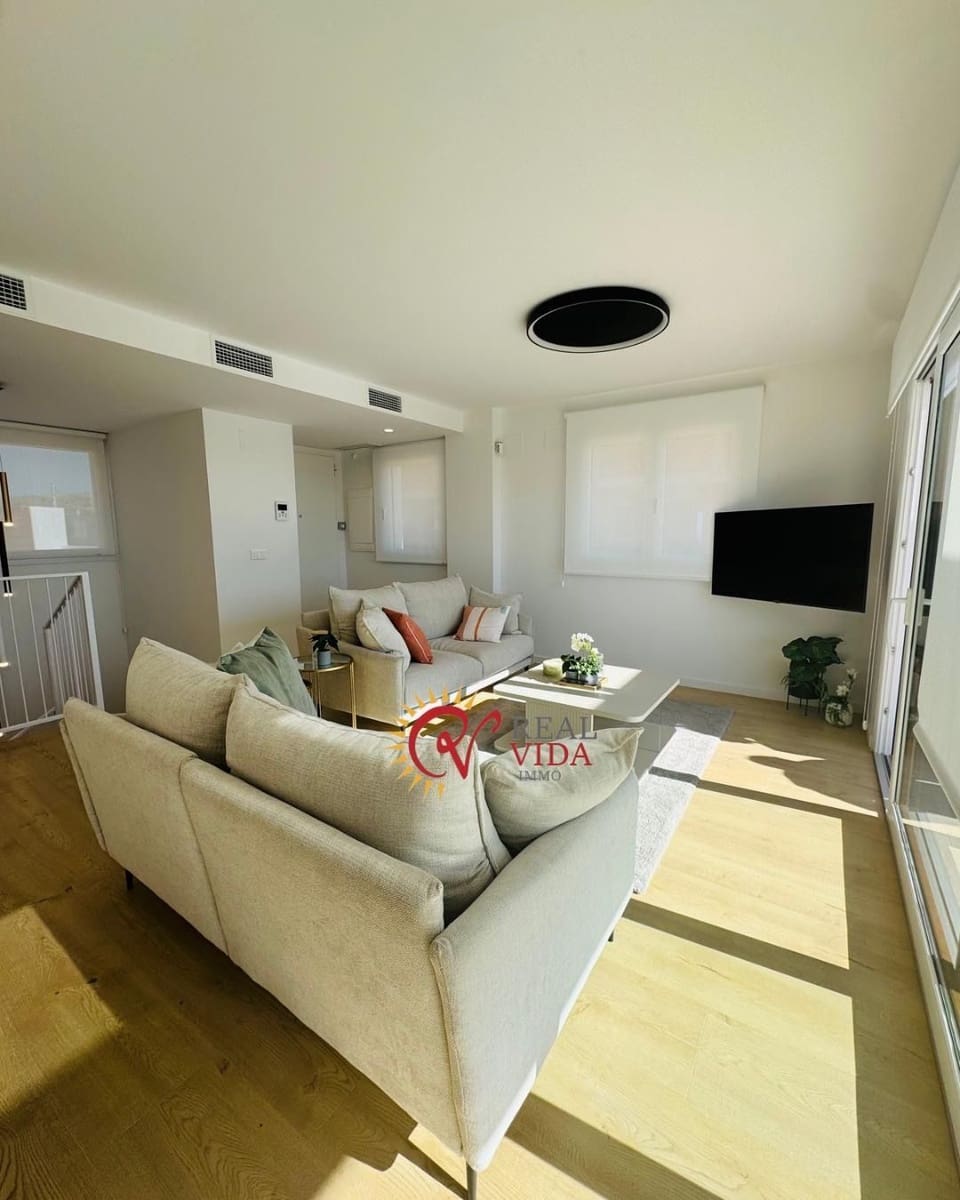 4 quarto Moradia Geminada para venda em La Nucia com piscina garagem - 465 000 € (Ref: 10062553)