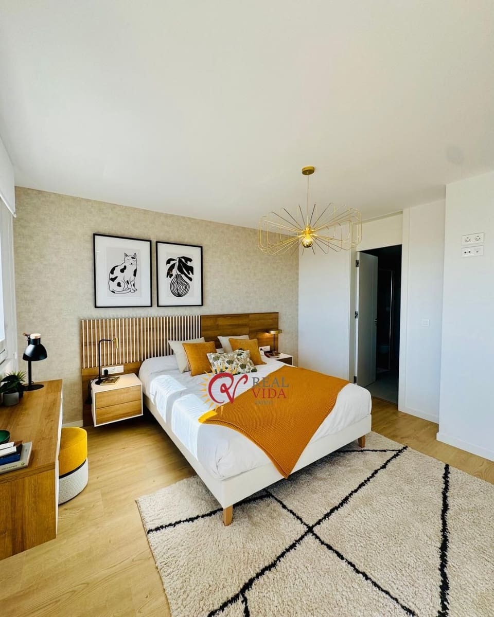 4 quarto Moradia Geminada para venda em La Nucia com piscina garagem - 465 000 € (Ref: 10062553)