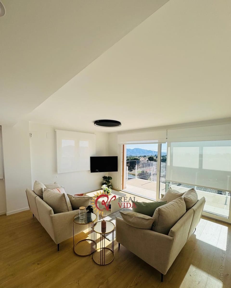 4 quarto Moradia Geminada para venda em La Nucia com piscina garagem - 465 000 € (Ref: 10062553)