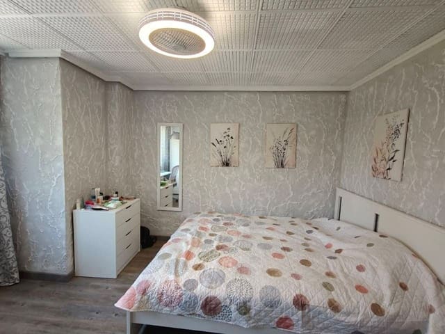 5 quarto Apartamento para venda em Xirivella - 217 000 € (Ref: 10062556)