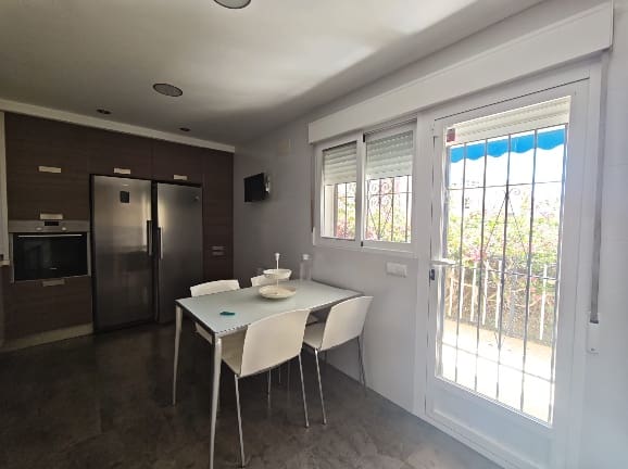 4 Zimmer Villa zu verkaufen in Benidorm - 830.000 € (Ref: 10062559)