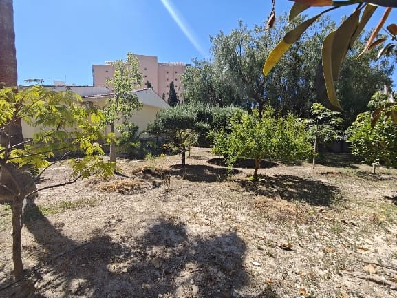 4 Zimmer Villa zu verkaufen in Benidorm - 830.000 € (Ref: 10062559)