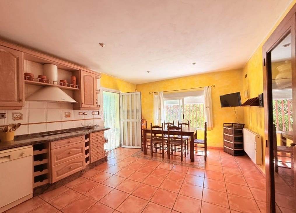 5 slaapkamer Villa te koop in Albir met zwembad garage - € 630.000 (Ref: 10062561)