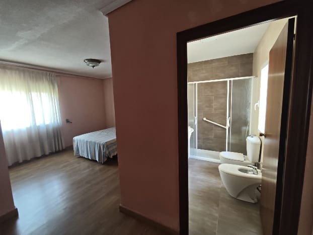 4 Zimmer Villa zu verkaufen in Benidorm mit Garage - 830.000 € (Ref: 10062574)