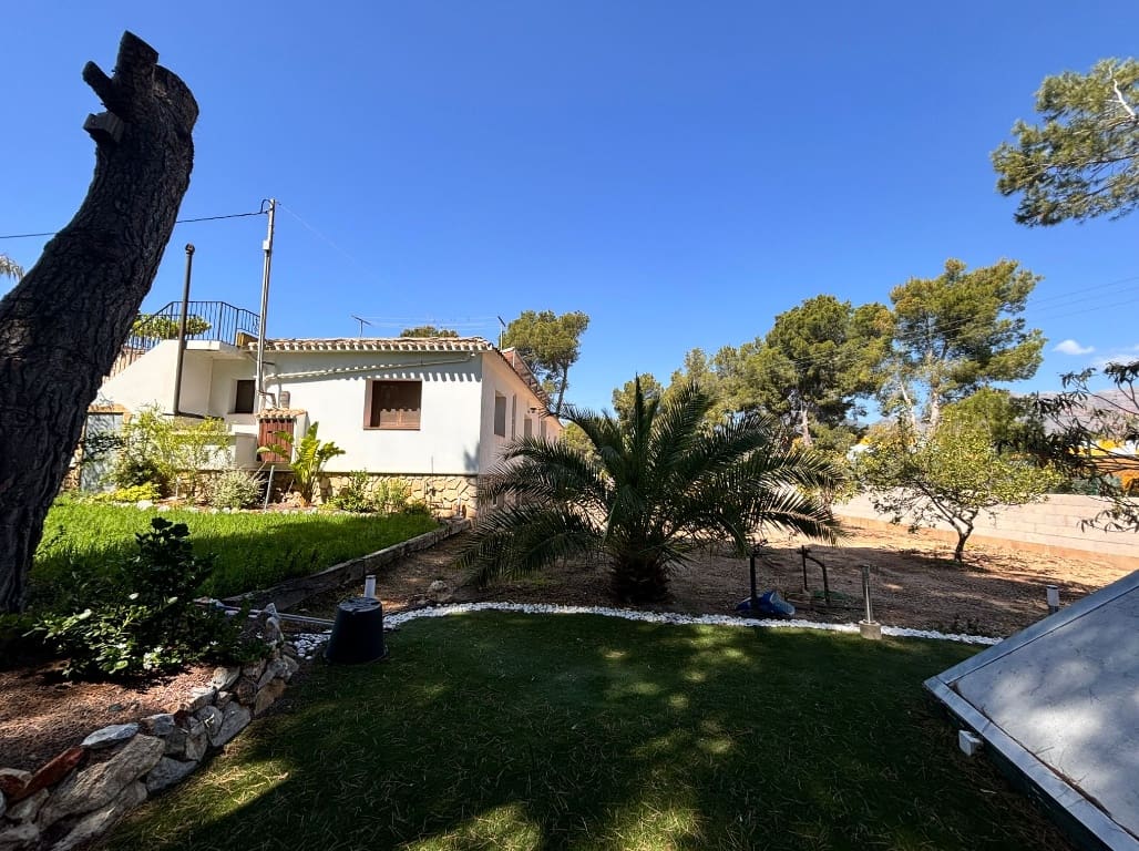 6 soveværelse Villa til salg i Alfaz del Pi / L'Alfas del Pi med swimmingpool garage - € 590.000 (Ref: 10062576)