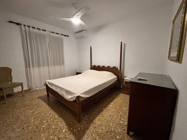 6 soveværelse Villa til salg i Pueblo - Urbanizaciones, Alfaz del Pi / L'Alfàs del Pi med swimmingpool garage - € 590.000 (Ref: 10062576)